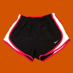 Nike shorts✨
